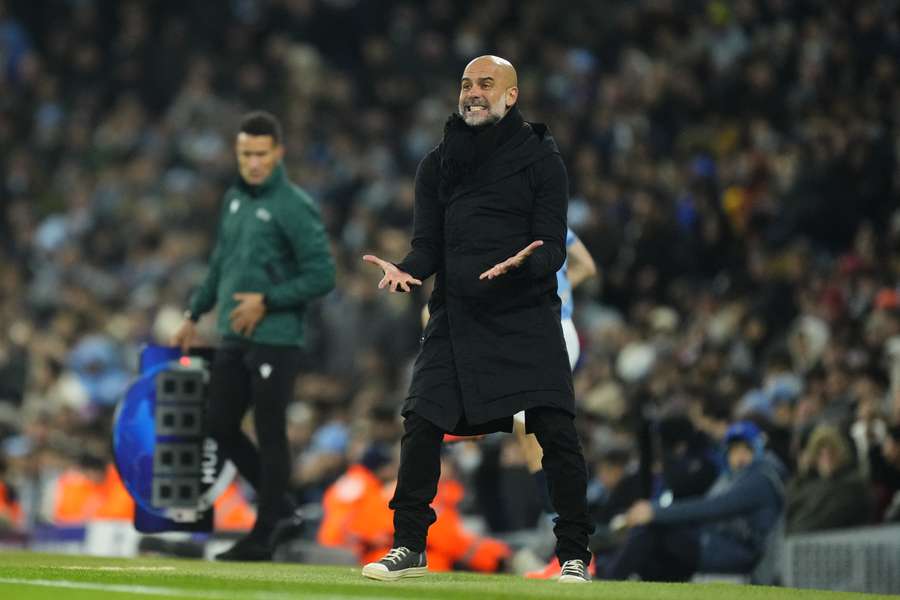 Pep Guardiola na uboczu