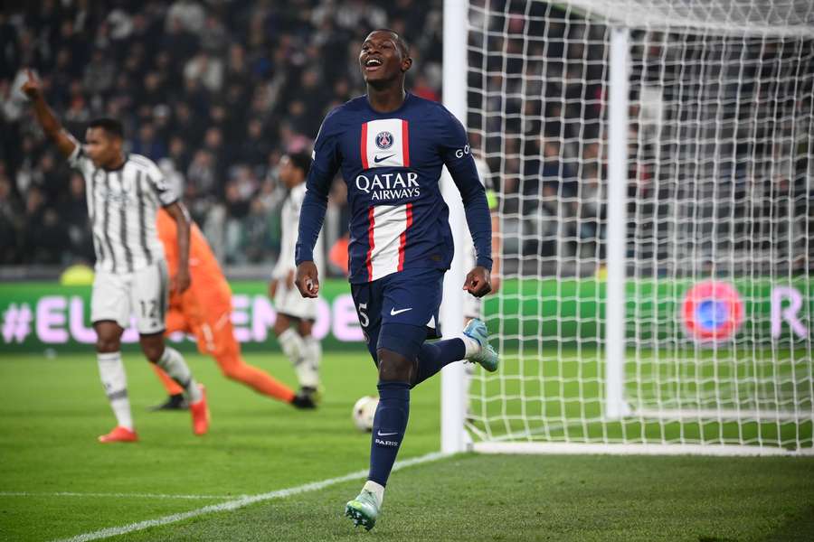 Nuno Mendes marcou na vitória do PSG (2-1) com a Juventus