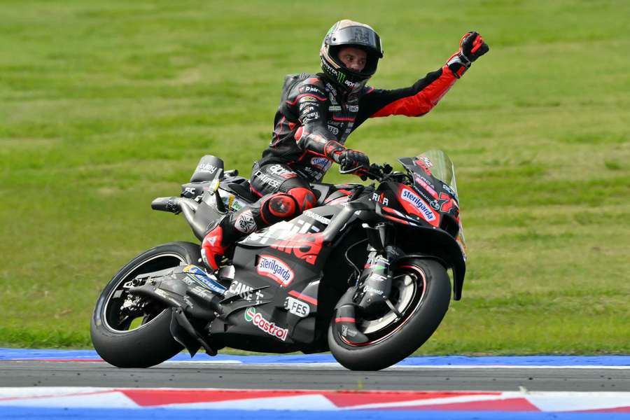 MotoGp: Misano; Bezzecchi su Aprilia vince la gara sprint