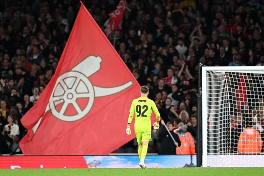 Arsenal za postupem v poháru dovedl šestnáctiletý gólman. 