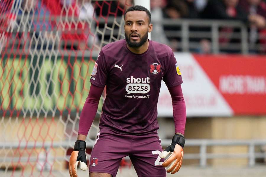 Lawrence Vigouroux em ação pelo Leyton Orient