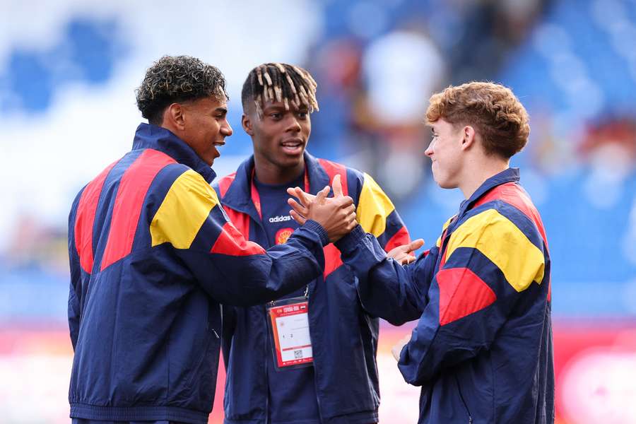 Lamine Yamal et Nico Williams s'entraînent avec l'Espagne Lamine Yamal et Nico Williams s'entraînent avec l'Espagne