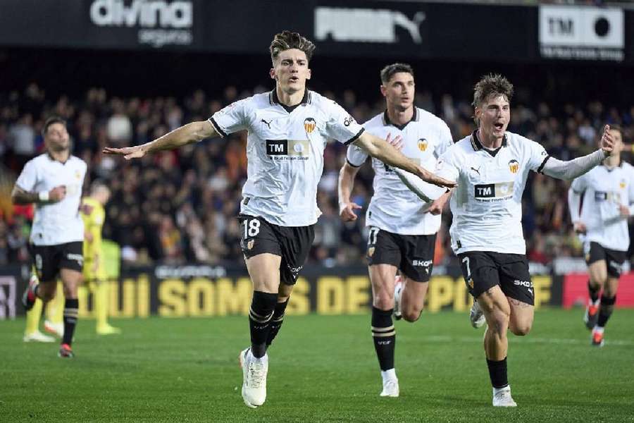 Pepelu fires Valencia to win over Villarreal and into the top half