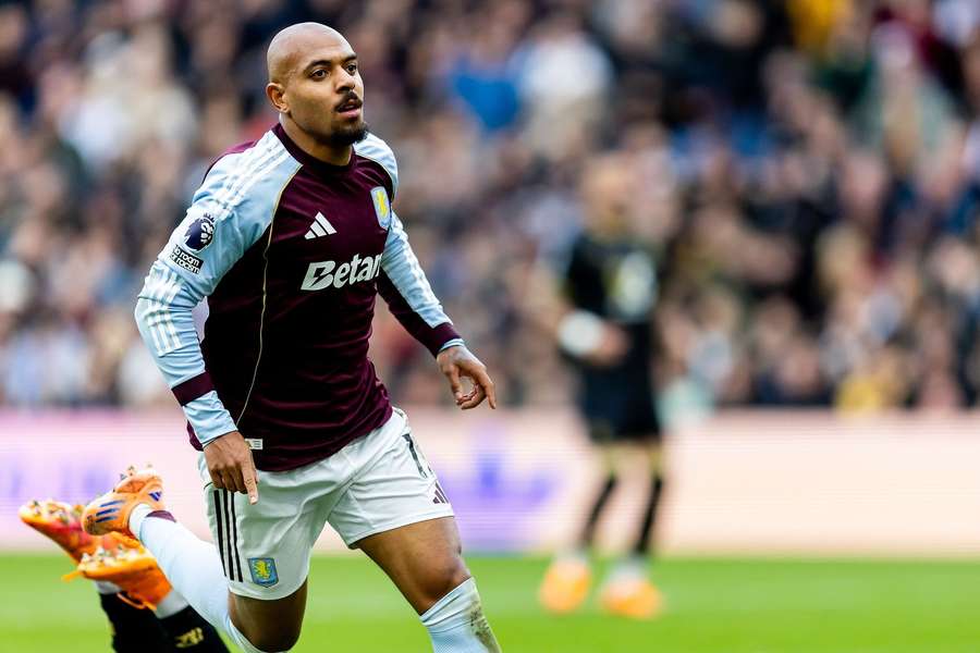 Ex-Holland U21 coach Van de Looi highlights best qualities of Villa attacker Malen