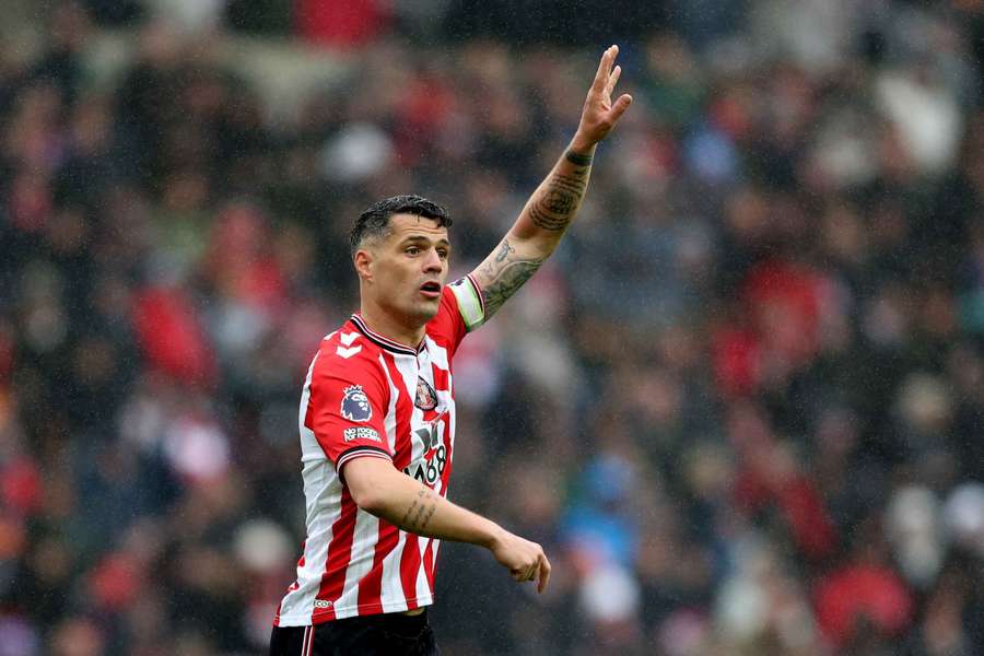 Xhaka avec Sunderland.