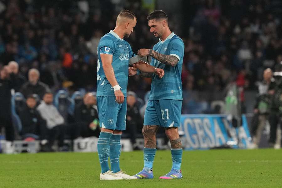 Stanislav Lobotka și Matteo Politano