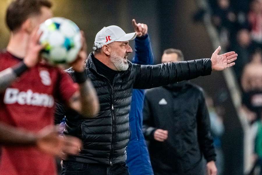 Jindřich Trpišovský dovedl Slavii k výhře v derby.