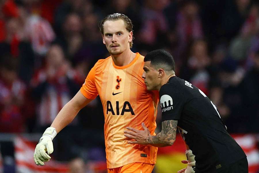 Kinský během zápasu s Atlétikem Madrid.