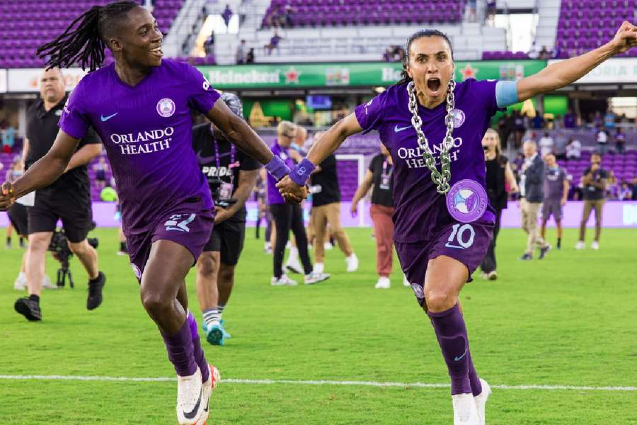 Marta celebra classificação do Orlando após marcar gol antológico 