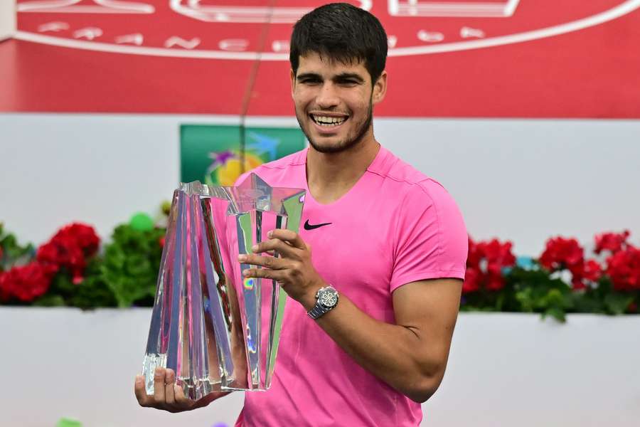 Alcaraz ergue seu terceiro troféu de Masters 1000 na carreira