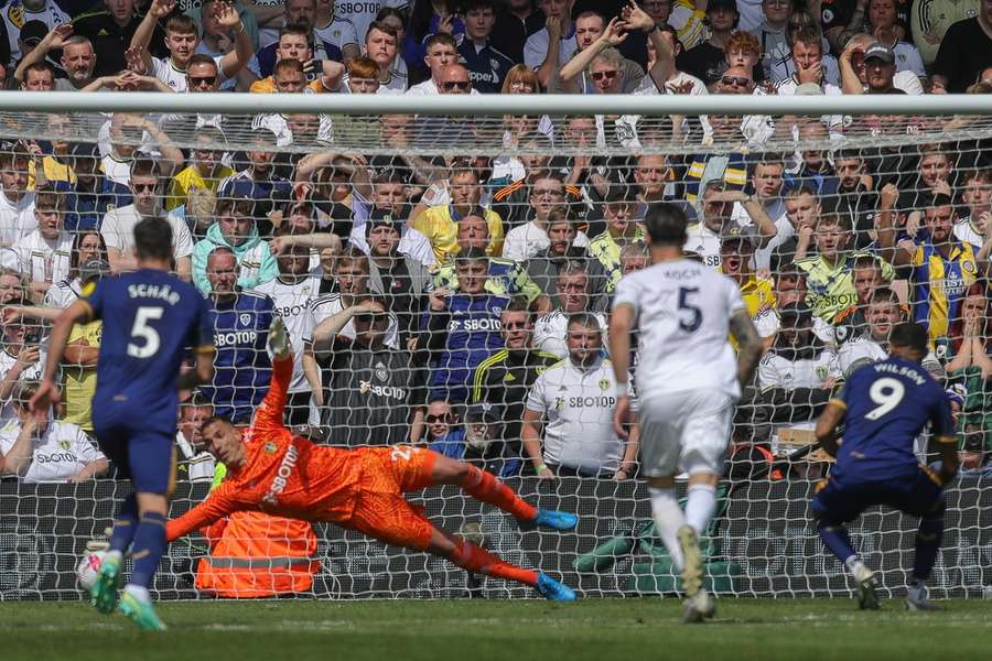 Leeds en Newcastle delen op Elland Road de peperdure punten