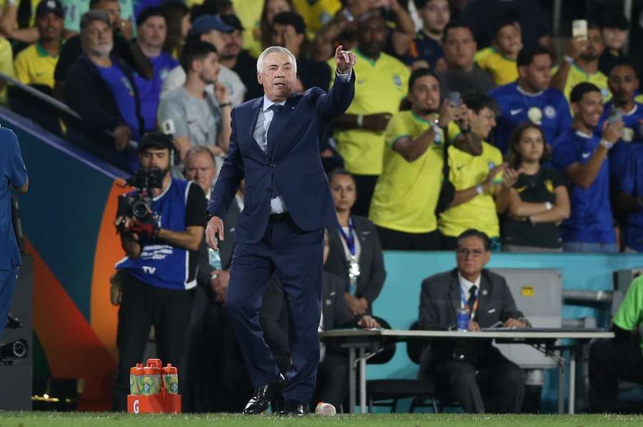 Carlo Ancelotti terá seu primeiro desafio na altitude pelo Brasil