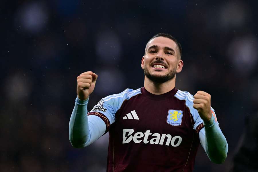 Buendía, jugador argentino del Aston Villa