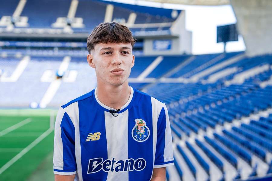 Duare Cunha assinou novo contrato
