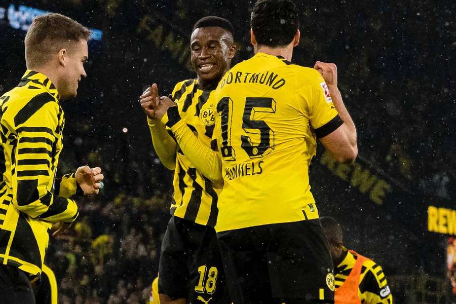 Borussia quer se manter no topo da Bundesliga