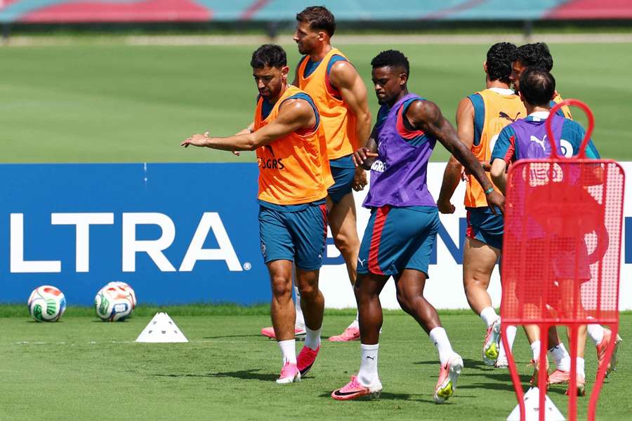 Nélson Semedo nos treinos de Portugal Nélson Semedo nos treinos de Portugal