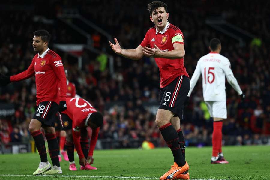 Desvio de Maguire matou De Gea no segundo gol do Sevilla