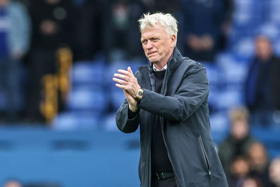 Moyes on Calvert-Lewin: It’s not me who’s always judging him, it's the Evertonians Moyes on Calvert-Lewin: It’s not me who’s always judging him, it's the Evertonians