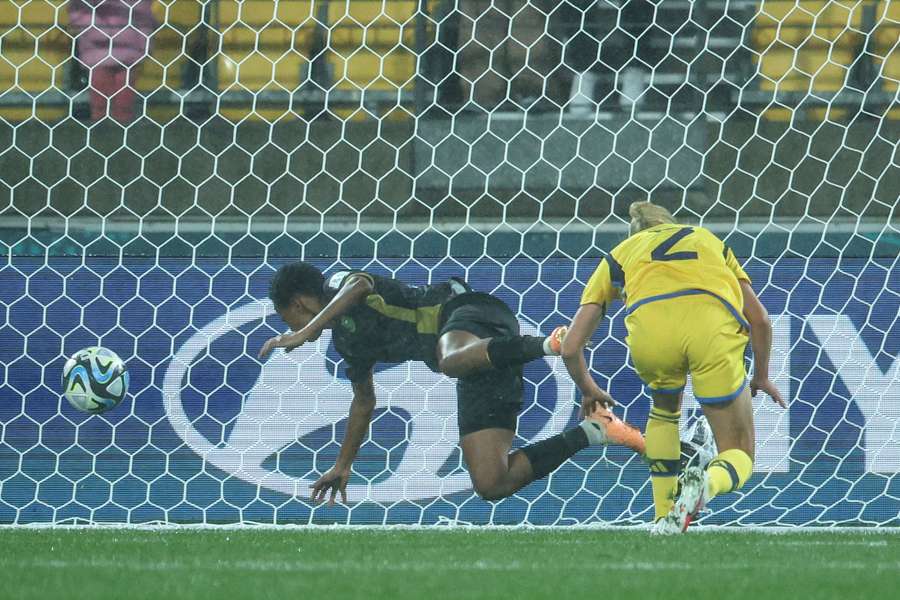 Magaia scores South Africa's first goal of the 2023 Women's World Cup