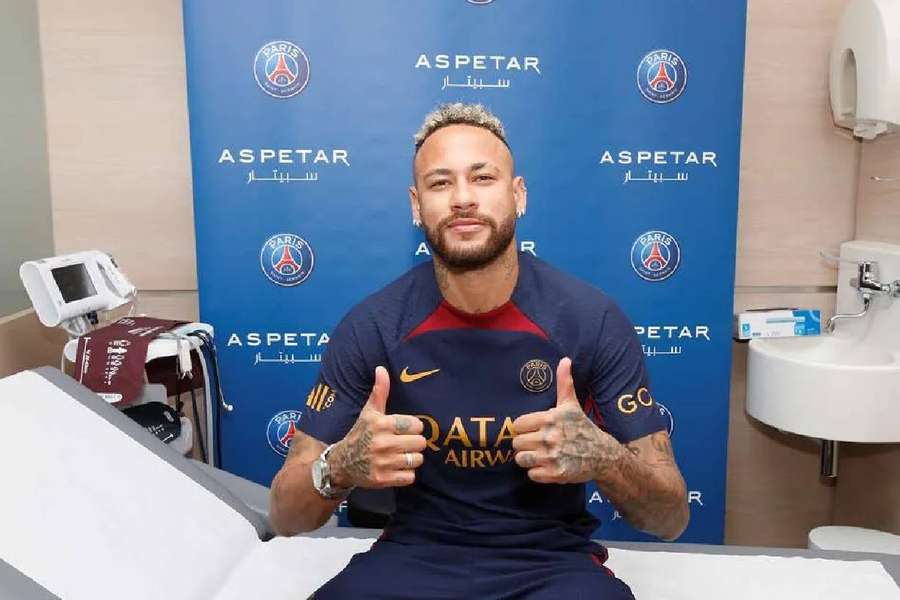 Neymar passou por testes clínicos na abertura da pré-temporada