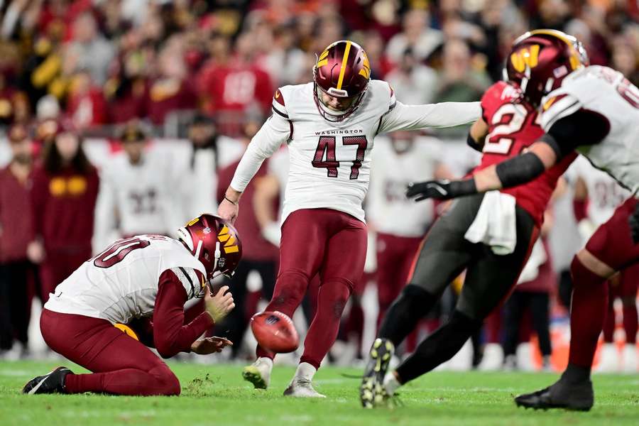 Zane Gonzalez fez o Field Goal da vitória, mas foi com muita "emoção"