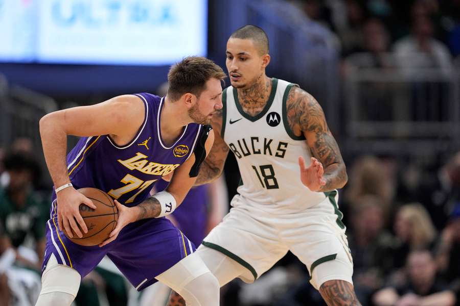 Doncic face aux Bucks.