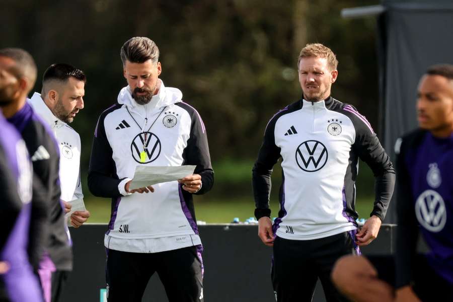 Sandro Wagner (l.) und Julian Nagelsmann (r.) bei der gemeinsamen Arbeit.