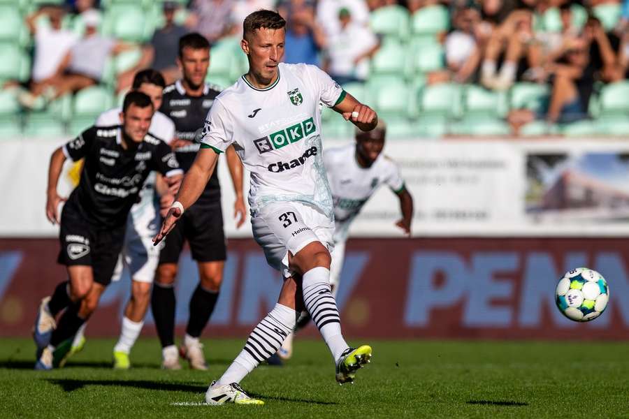 Dávid Krčík by mohl zamířit do Plzně. Dávid Krčík by mohl zamířit do Plzně.