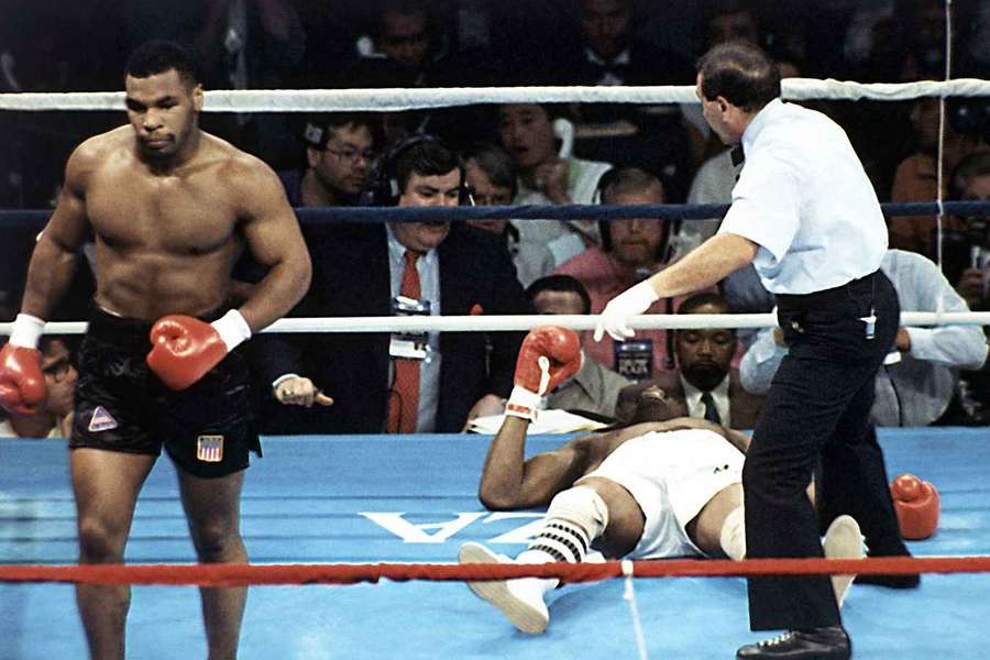 Michael Spinks on the floor after receiving a knockout blow by Mike Tyson during their 91-second heavyweight fight in 1988 in Atlantic City.