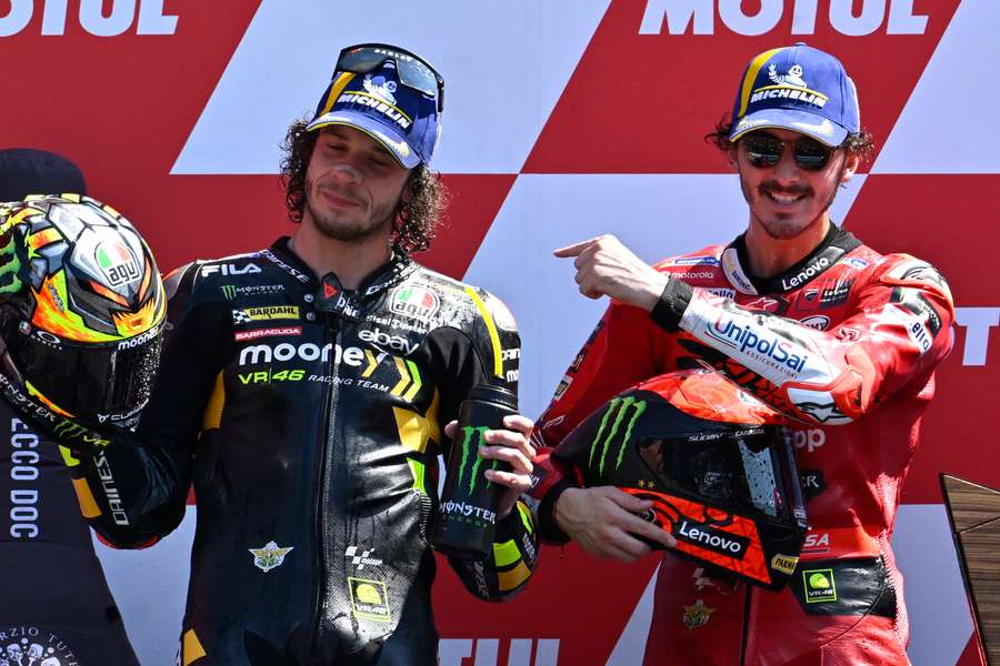 Bezzecchi et Bagnaia sur le podium d'Assen.