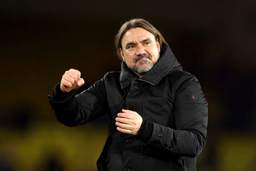 Daniel Farke, treinador do Leeds, comemora a vitória