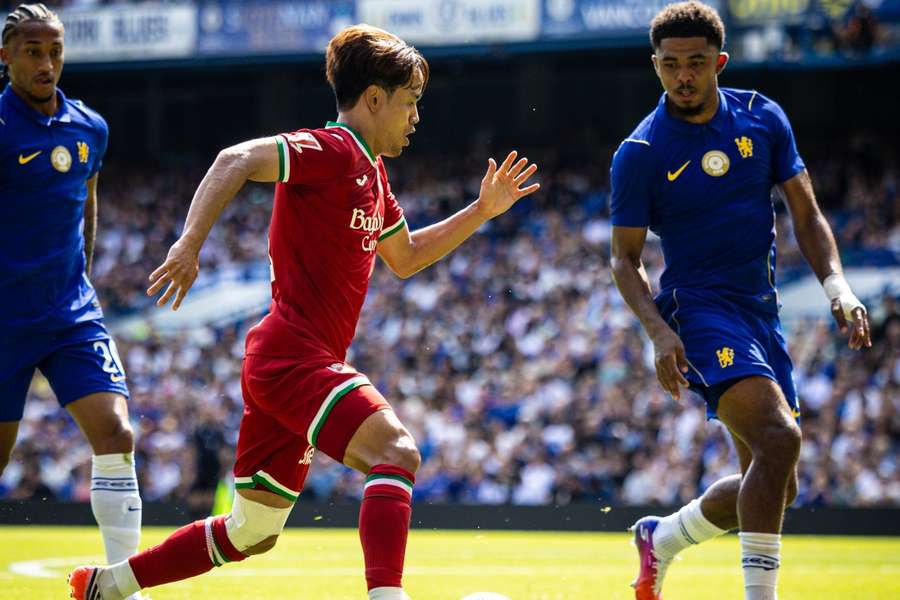 Take Kubo intenta desbordar ante el Chelsea Take Kubo intenta desbordar ante el Chelsea