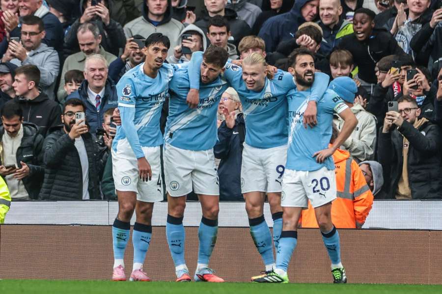 Di Canio rips into Man City ahead of Napoli clash: They’re almost an amateur team! Di Canio rips into Man City ahead of Napoli clash: They’re almost an amateur team!