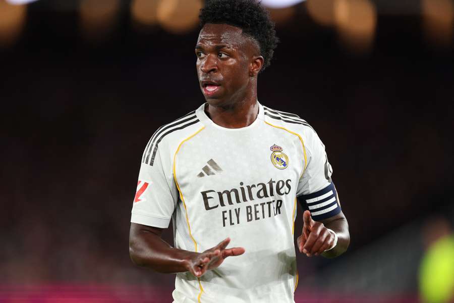 Vinícius Júnior se ocitl v hledáčku Arsenalu. Vinícius Júnior se ocitl v hledáčku Arsenalu.