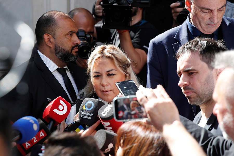 Decisão foi comunicada aos jornalistas