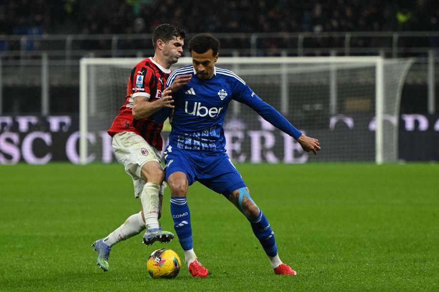 Dele Alli was sent off in Como's Serie A defeat to AC Milan