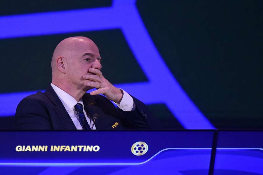 Die Unterstützer von Infantino werden immer rarer