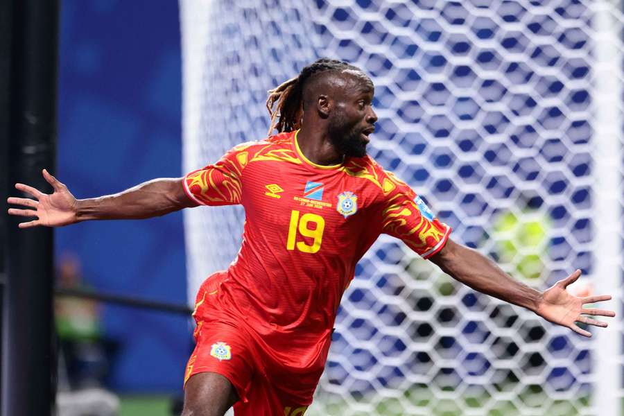 Fiston Mayele bohaterem.