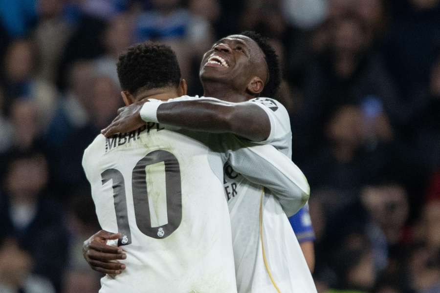 Prezident Realu Madrid stojí v drtivé většině na straně hvězd. Prezident Realu Madrid stojí v drtivé většině na straně hvězd.