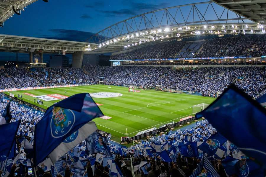 Kolejny Polak w FC Porto. Bramkarz Hubert Charuży dołączył do zespołu "Smoków"