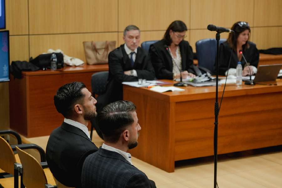 Rafa Mir in court with his lawyer Rafa Mir in court with his lawyer