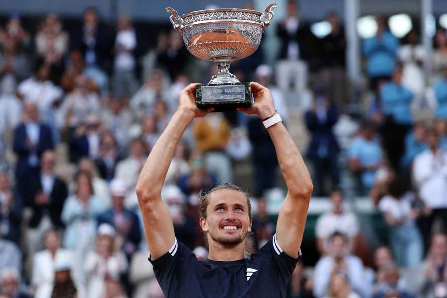 Alexander Zverev pôs fim à sua maldição em finais do Grand Slam em Roland Garros Alexander Zverev pôs fim à sua maldição em finais do Grand Slam em Roland Garros
