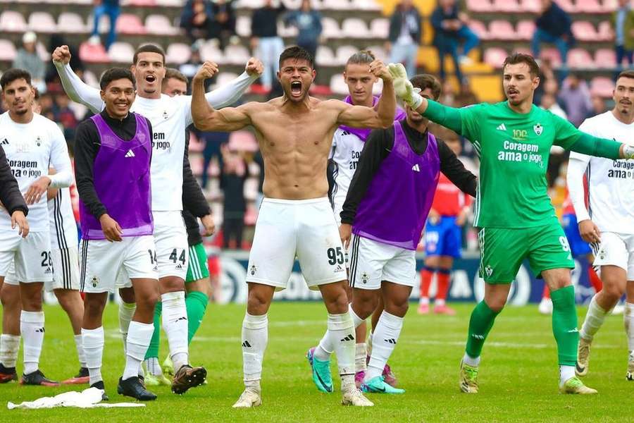 O festejo de Marcelo Santos depois do melhor golo da carreira