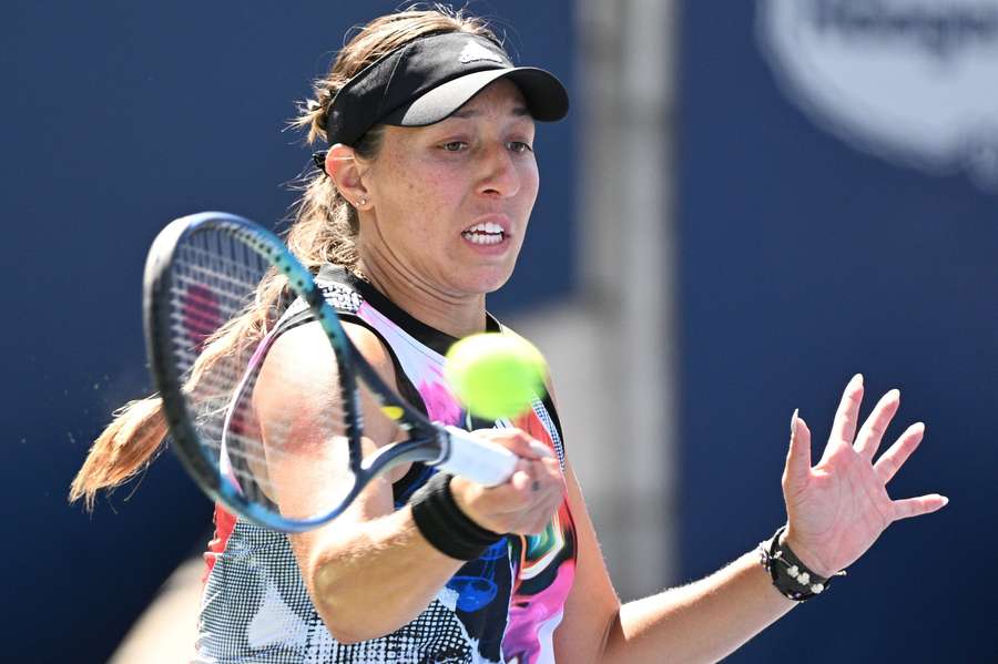 Pegula downed by Halep as Romanian reaches Canadian Open final against Haddad Maia