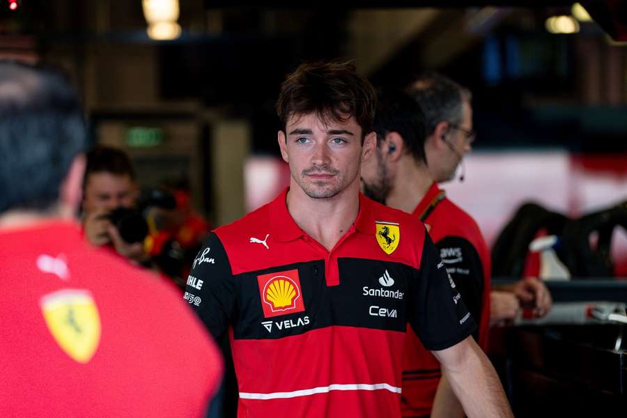 Formula 1, la rabbia di Leclerc: "Potevamo vincere senza gli errori di strategia"