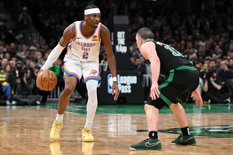 Shai Gilgeous-Alexander in action for the Oklahoma City Thunder.