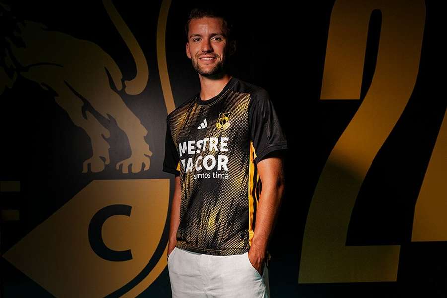 Diogo Paulo assinou pelo Lusitânia de Lourosa até 2028