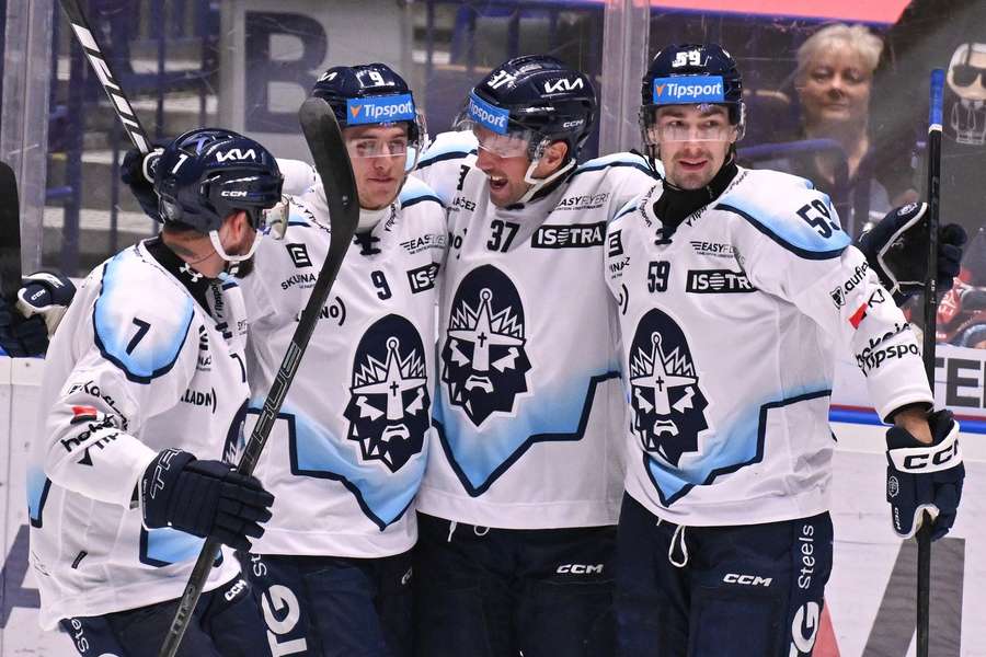 Kladno v této sezoně ještě neprohrálo. Kladno v této sezoně ještě neprohrálo.