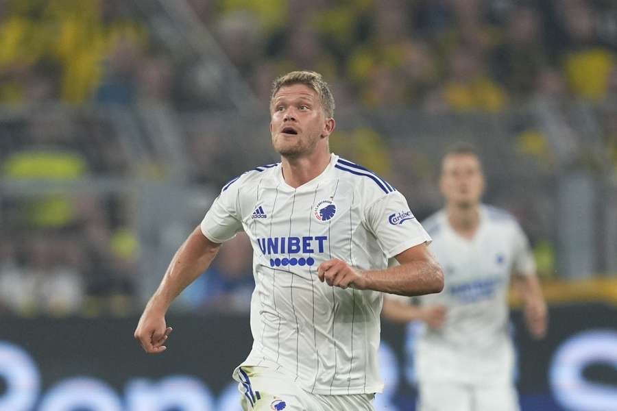 Andreas Cornelius kommer ikke i aktion for FCK i onsdagens kamp mod Dortmund. Han bliver nemlig sparet.