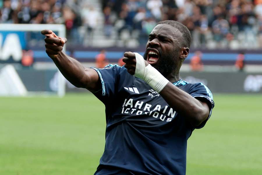 Sinayoko celebró tres goles contra el Marsella